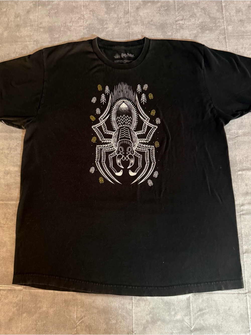 Harry Potter XL Black Crew Neck Short Sleeve Aragog Spider Graphic T-Shirt